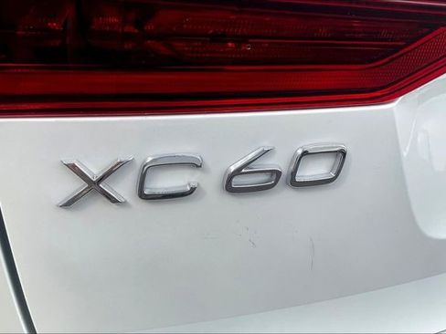 New 2026 Volvo XC60 B5 Ultra w/ Climate Package image 10