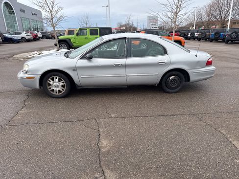 Used 2005 Mercury Sable LS image 21