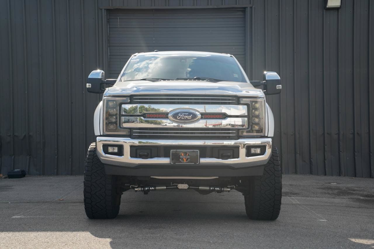 Used 2018 Ford F250 Lariat w/ Lariat Ultimate Package AWD/4WD image 2