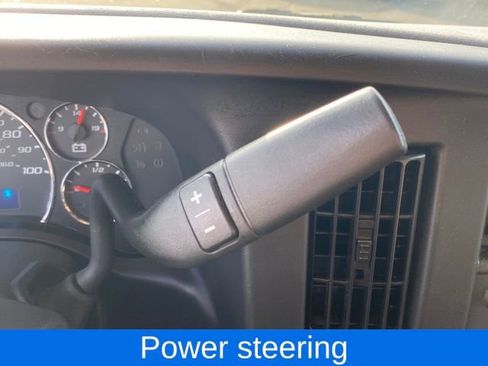 Used 2024 GMC Savana 2500 Extended w/ Driver Convenience Package image 9