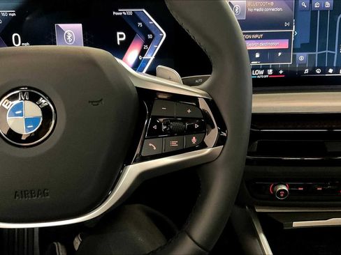 Used 2025 BMW 330i Sedan w/ Premium Package image 22