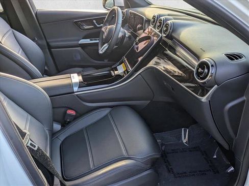 Used 2026 Mercedes-Benz GLC 300 4MATIC image 21