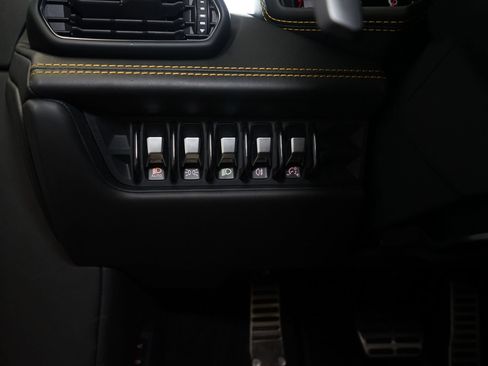 Used 2019 Lamborghini Huracan LP 580-2 RWD image 21