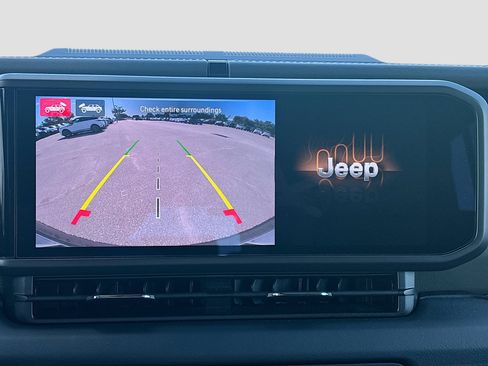 Used 2024 Jeep Wrangler High Altitude AWD/4WD image 32