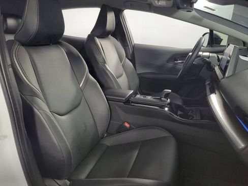 Used 2024 Toyota Prius XLE image 15