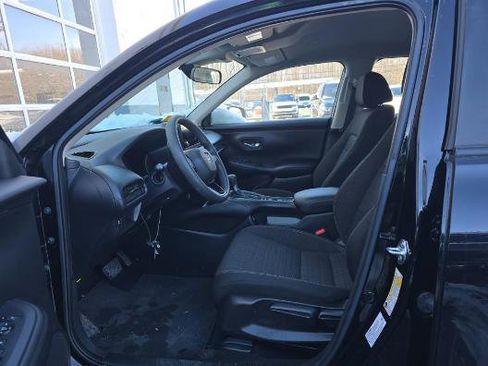 Used 2023 Honda HR-V LX image 36