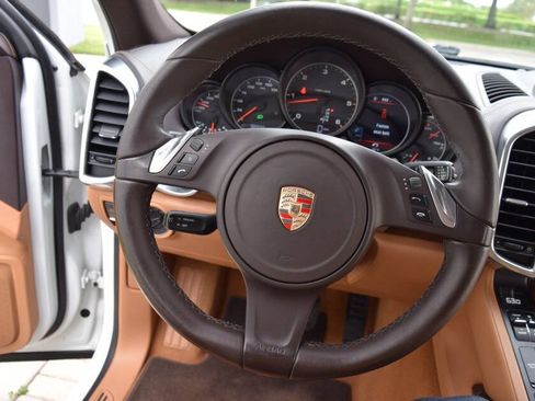 Used 2013 Porsche Cayenne Diesel AWD/4WD image 68