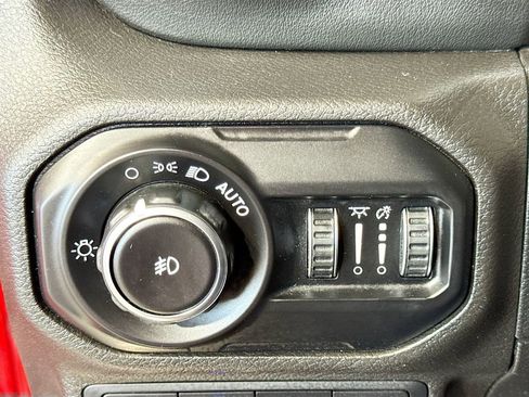 Used 2021 Jeep Wrangler Unlimited Rubicon 4xe w/ Steel Bumper Group image 19