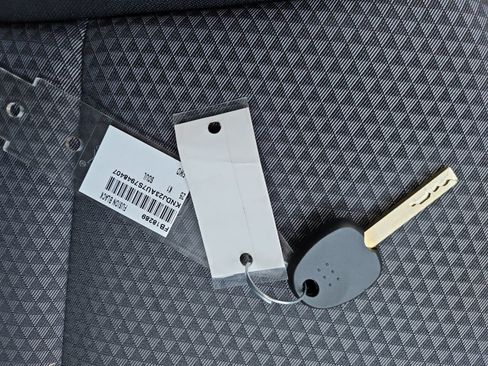 Used 2025 Kia Soul LX FWD image 15