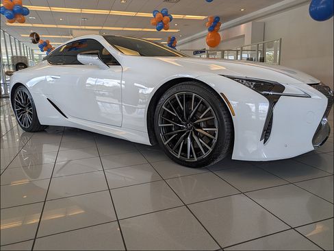 Used 2025 Lexus LC 500 Coupe w/ Dynamic Handling Package RWD image 2