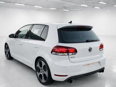 Used 2011 Volkswagen GTI 4-Door image 8