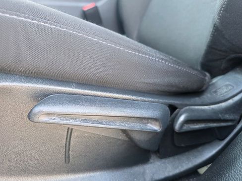 Used 2023 Honda CR-V LX image 11