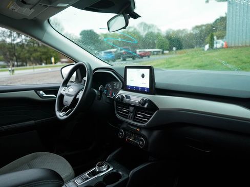 Used 2021 Ford Escape SE w/ Convenience Package image 33