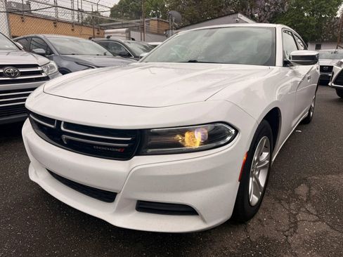 Used 2016 Dodge Charger SE w/ Popular Equipment Group RWD image 31