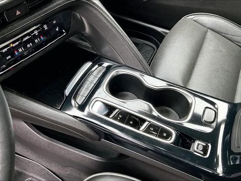 Used 2021 Buick Envision Essence w/ Technology Package I image 19