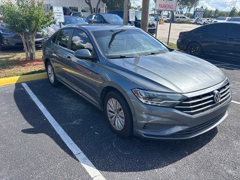 Used 2019 Volkswagen Jetta S FWD image 3