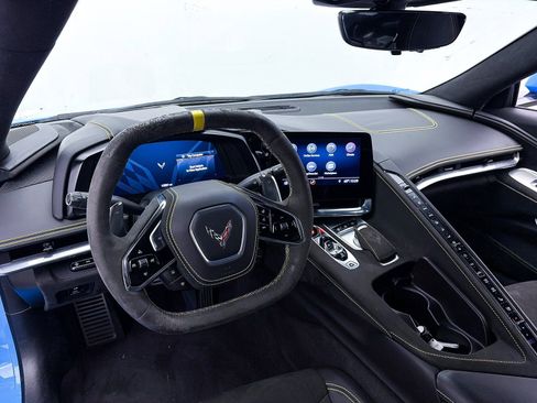 Used 2020 Chevrolet Corvette Stingray Premium Cpe w/ 3LT Preferred Equipment Group image 38