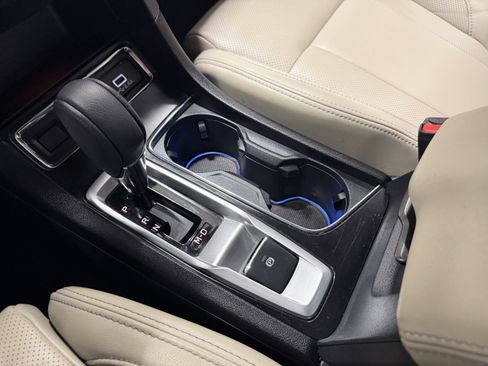 Used 2023 Subaru Ascent Limited AWD/4WD image 18