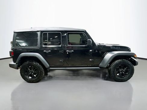 Used 2021 Jeep Wrangler Unlimited Sport AWD/4WD image 6