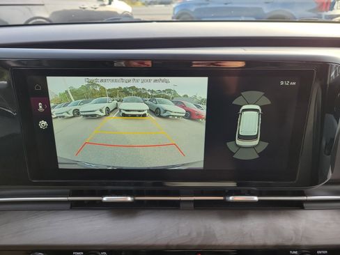 Certified 2024 Kia Carnival EX image 33