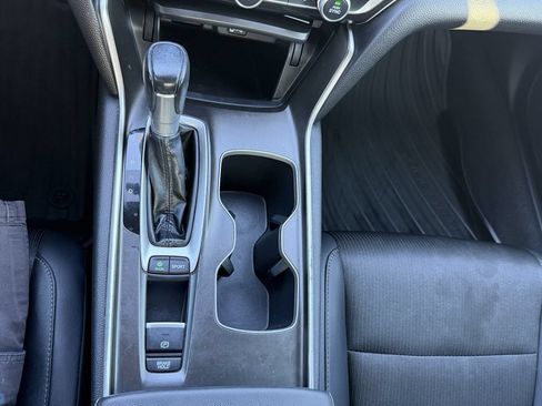 Used 2020 Honda Accord Sport image 25
