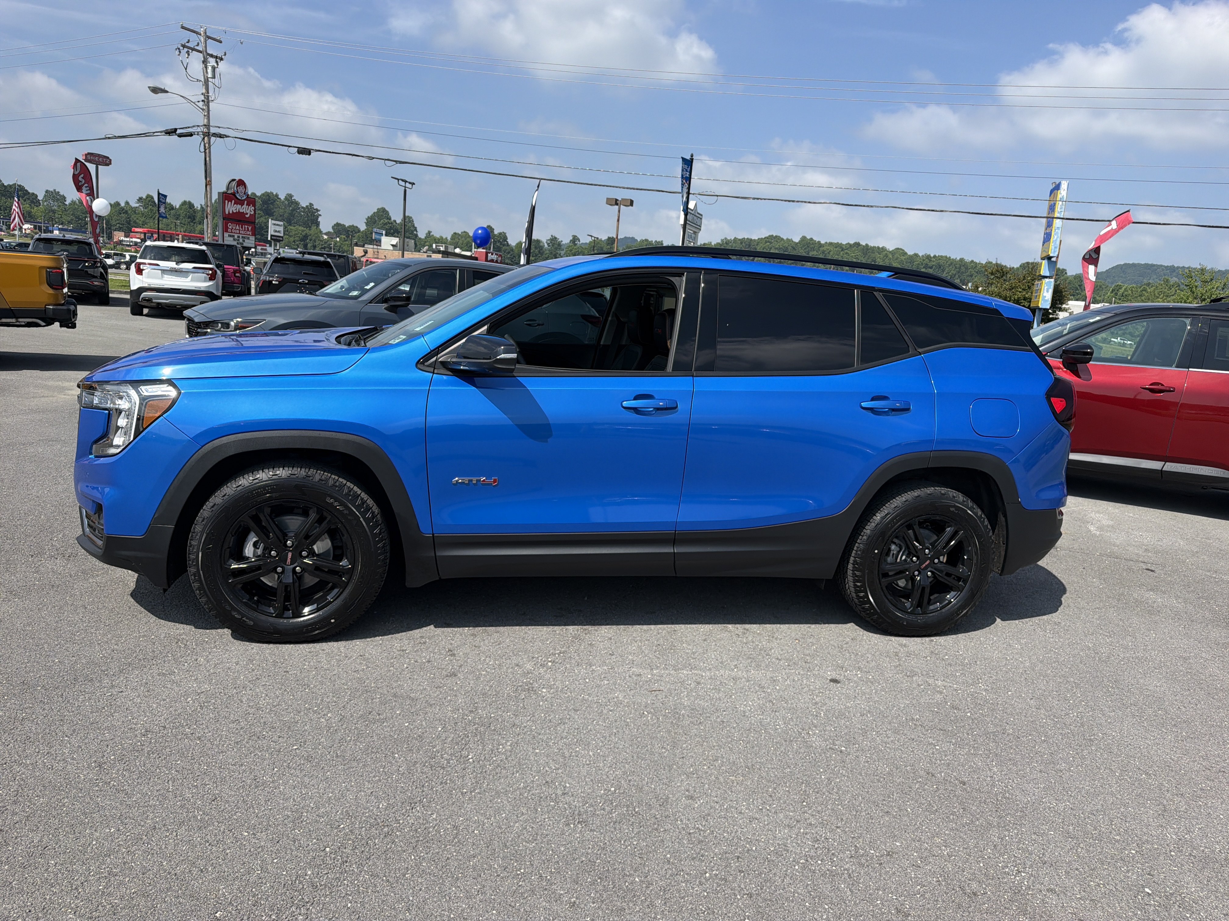 Used 2024 GMC Terrain AT4 w/ Infotainment Package II AWD/4WD image 10