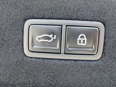 Used 2026 Genesis G90 3.5T Prestige AWD/4WD image 17