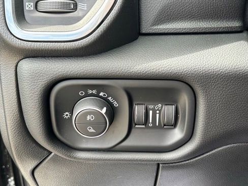 Used 2025 RAM 2500 Laramie image 34