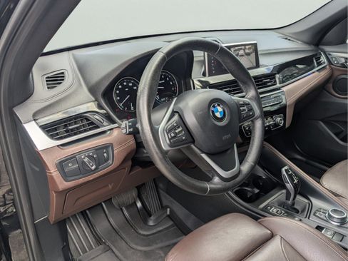 Used 2020 BMW X1 xDrive28i w/ Convenience Package AWD/4WD image 9