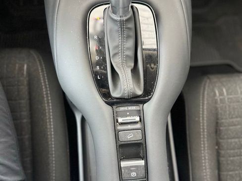 Certified 2026 Honda HR-V LX image 19