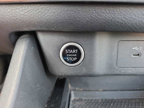 Used 2021 Nissan Rogue SV w/ Premium Package FWD image 26