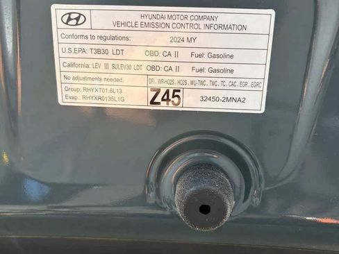 Used 2024 Hyundai Tucson Limited AWD/4WD image 9