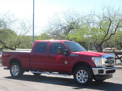 Used 2015 Ford F250 Lariat w/ Lariat Interior Package AWD/4WD image 4