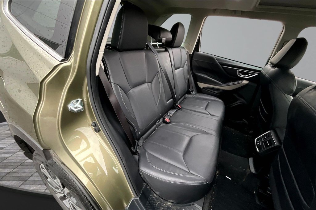 Used 2024 Subaru Forester Limited AWD/4WD image 25