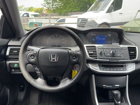 Used 2014 Honda Accord Sport image 25