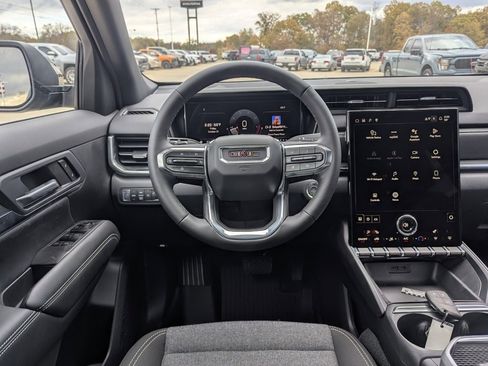 New 2026 GMC Terrain Elevation w/ LPO, Floor Liner Package image 3