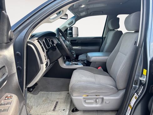 Used 2010 Toyota Tundra 2WD CrewMax image 21