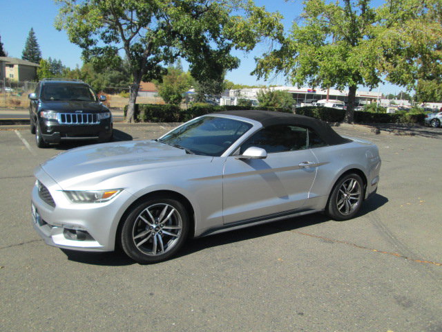 Used 2015 Ford Mustang Premium RWD image 1