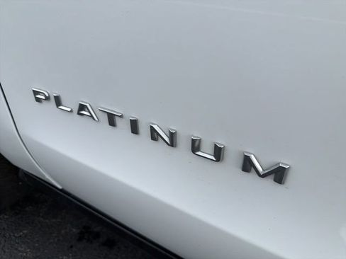 Used 2025 Ford Expedition Platinum AWD/4WD image 11