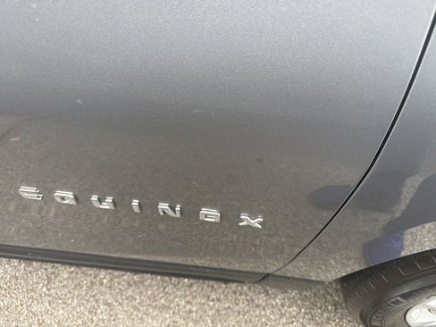 Used 2024 Chevrolet Equinox LT w/ Driver Convenience Package FWD image 4