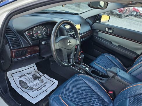 Used 2009 Mitsubishi Galant ES image 7