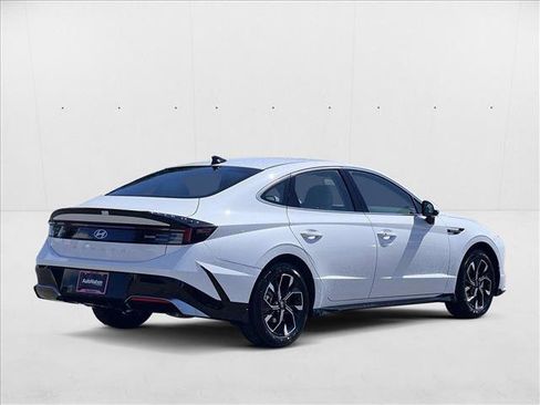 New 2025 Hyundai Sonata SEL image 2