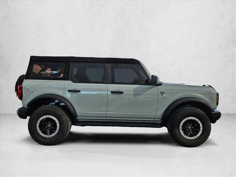 Used 2022 Ford Bronco 4-Door w/ Sasquatch Package AWD/4WD image 4