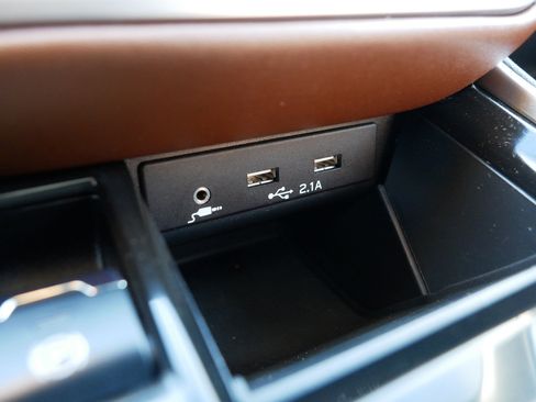 Used 2022 Subaru Outback Touring image 33