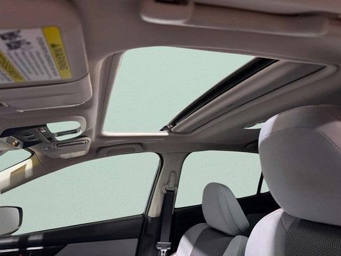 Used 2018 Subaru Crosstrek 2.0i Premium image 25