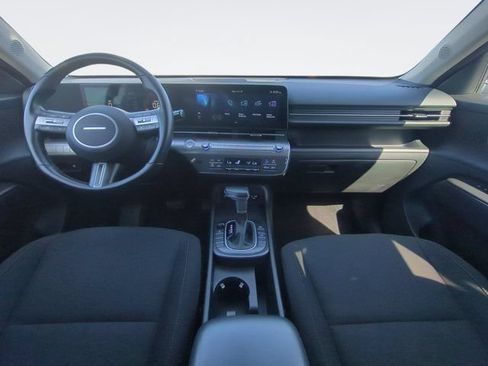 Used 2024 Hyundai Kona SEL AWD/4WD image 17