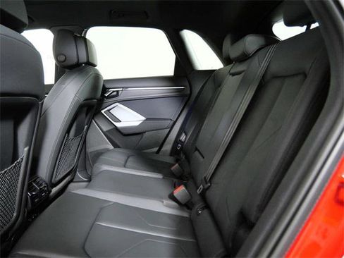 Certified 2022 Audi Q3 2.0T Premium Plus w/ Premium Plus Package image 15