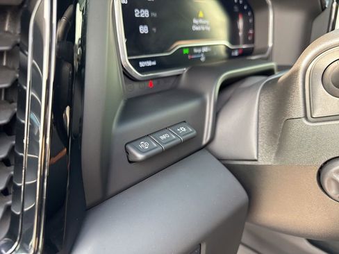 Used 2024 GMC Sierra 1500 AT4 w/ Technology Package image 13