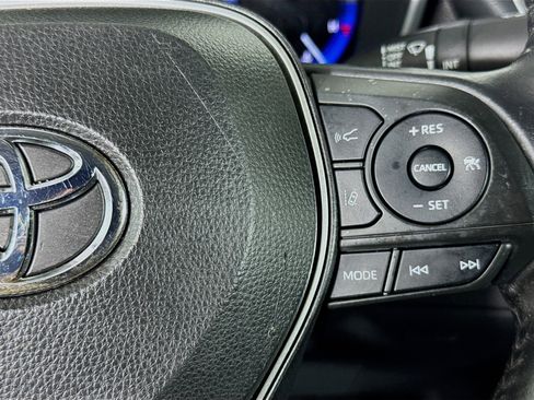 Used 2022 Toyota Corolla XLE image 14