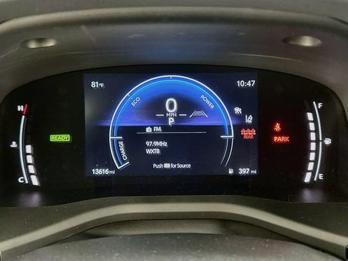 Used 2025 Toyota Camry SE w/ Multimedia Upgrade Package FWD image 17